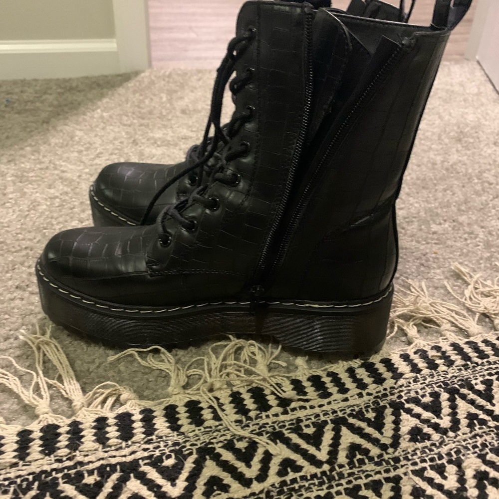 Black alligator boots - Picture 2 of 4